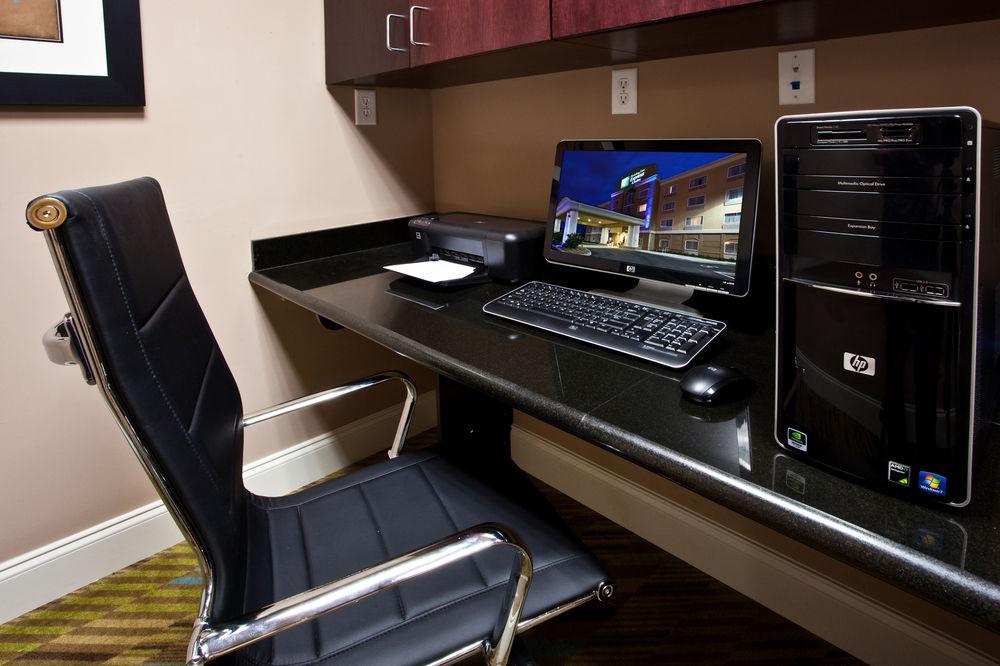 Holiday Inn Express Palatka Northwest By Ihg Esterno foto
